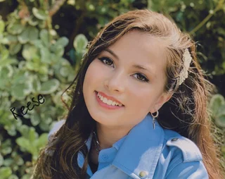 Reese Warren autograph