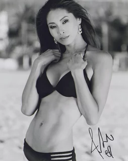 Jessica Lee autograph