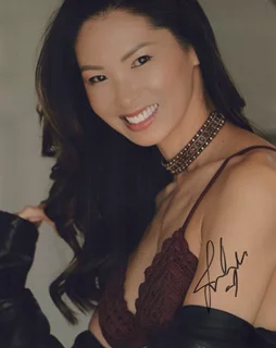 Jessica Lee autograph