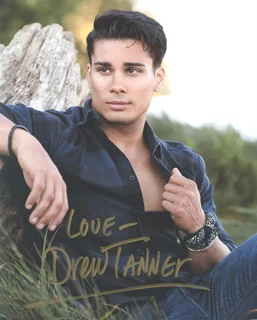 Drew Ray Tanner autograph