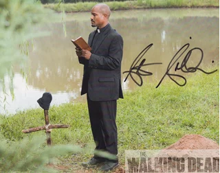Seth Gilliam autograph