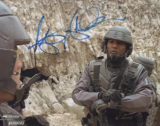 Seth Gilliam autograph