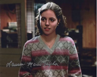 Lauren-Marie Taylor autograph