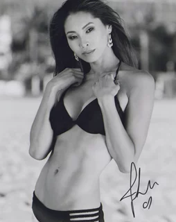Jessica Lee autograph