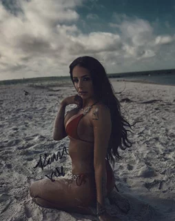 Kandace LG autograph