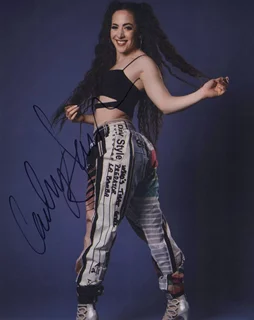 Courtney Sanderson autograph