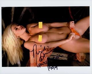 Neriah Davis autograph