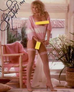 Lesa Ann Pedriana autograph