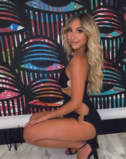 Taylor Rosetta autograph