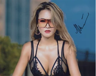 Maybellina autograph