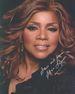 Gloria Gaynor autograph