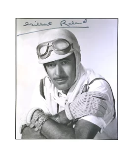 Gilbert Roland autograph