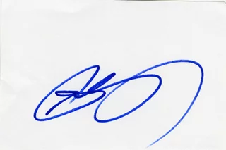 Justin Hartley autograph