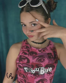 Gemma Allen autograph