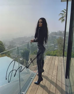 Inna Elsie autograph