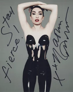 Naomi Grossman autograph