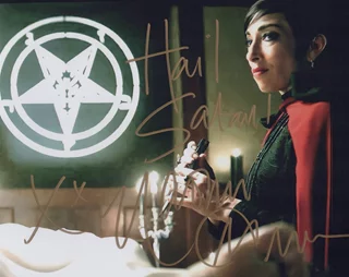 Naomi Grossman autograph
