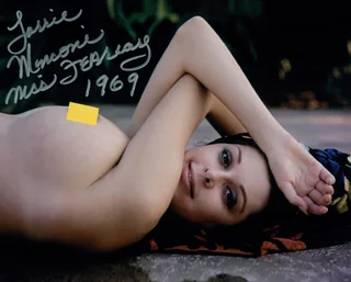 Lorrie Menconi autograph