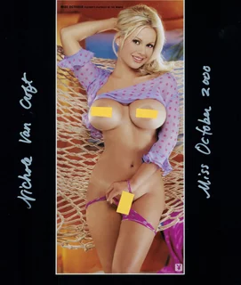 Nichole Van Croft autograph