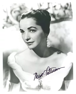 Neva Patterson autograph