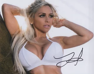 Lyddie Moringo autograph