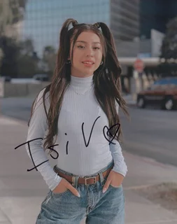 Isidora Villagra autograph