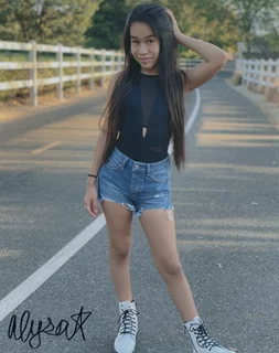 Alysa Gutierrez-Sierra autograph