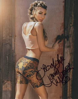 Jamie Villamor autograph