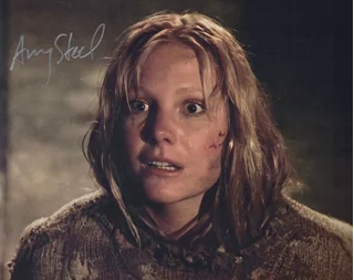 Amy Steel autograph