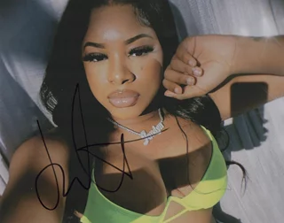 Jordyn Carter autograph