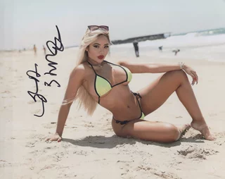 Lola Starr autograph