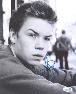 Will Poulter autograph