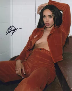 Cleopatra Coleman autograph