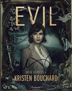 Katja Herbers autograph