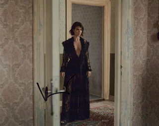 Katja Herbers autograph