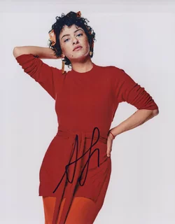 Alia Shawkat autograph