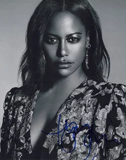 Taylour Paige autograph