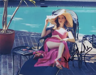 Roxane Mesquida autograph