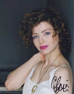 Chloe Levine autograph