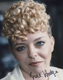 Sue Hodge autograph