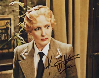 Kim Hartman autograph