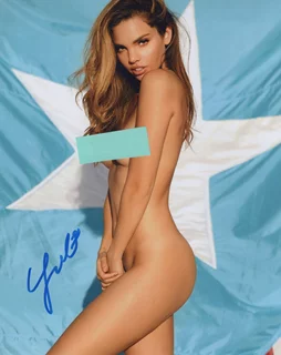 Yoli Lara autograph