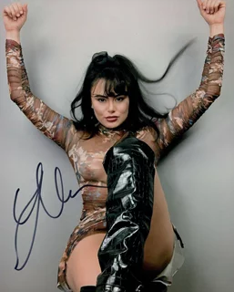 Geraldine Moreno autograph