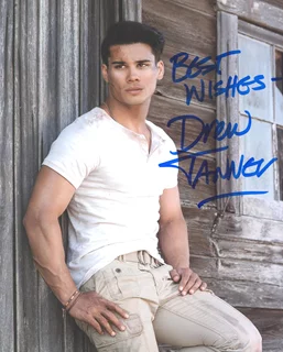 Drew Ray Tanner autograph