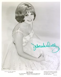Deborah Walley autograph