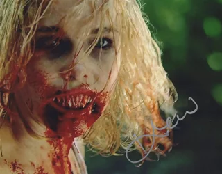 Krew Boylan autograph