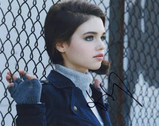 India Eisley autograph