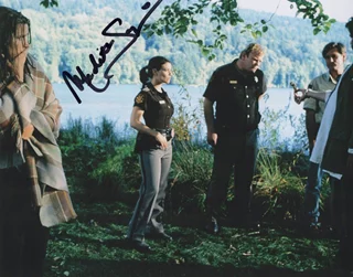 Meredith Salenger autograph