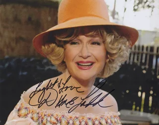 Diane Ladd autograph