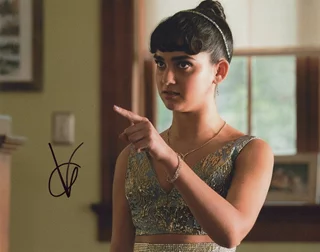 Geraldine Viswanathan autograph